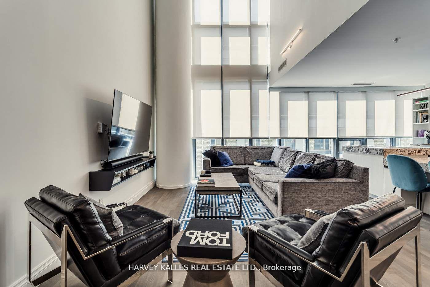 4 Bedrooms Condo at 101 Charles, Toronto For sale
