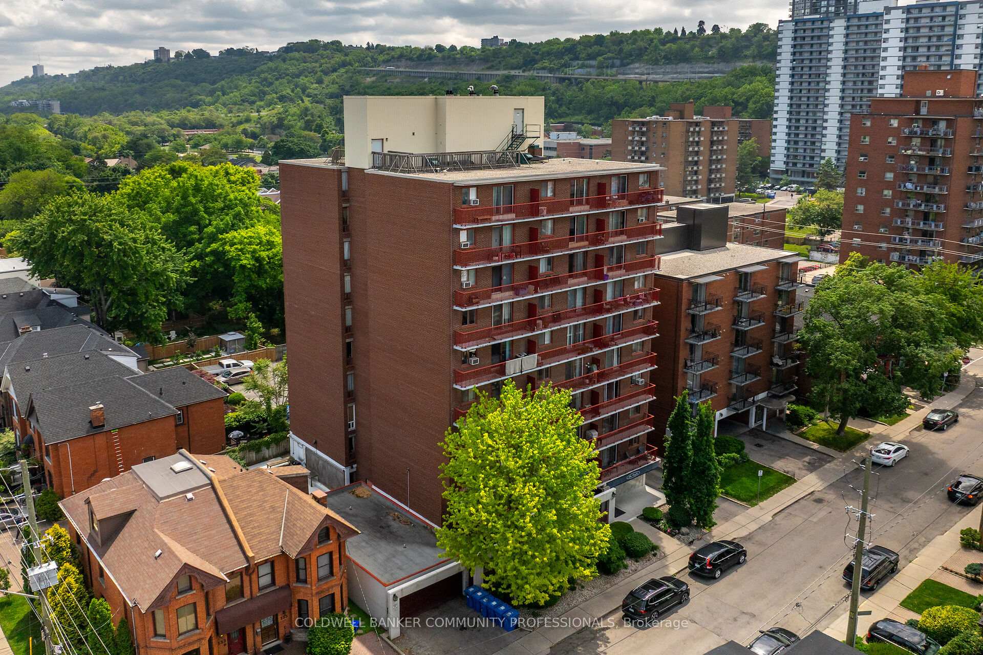 1 Bedroom Condo at 141 Catharine, Hamilton For sale