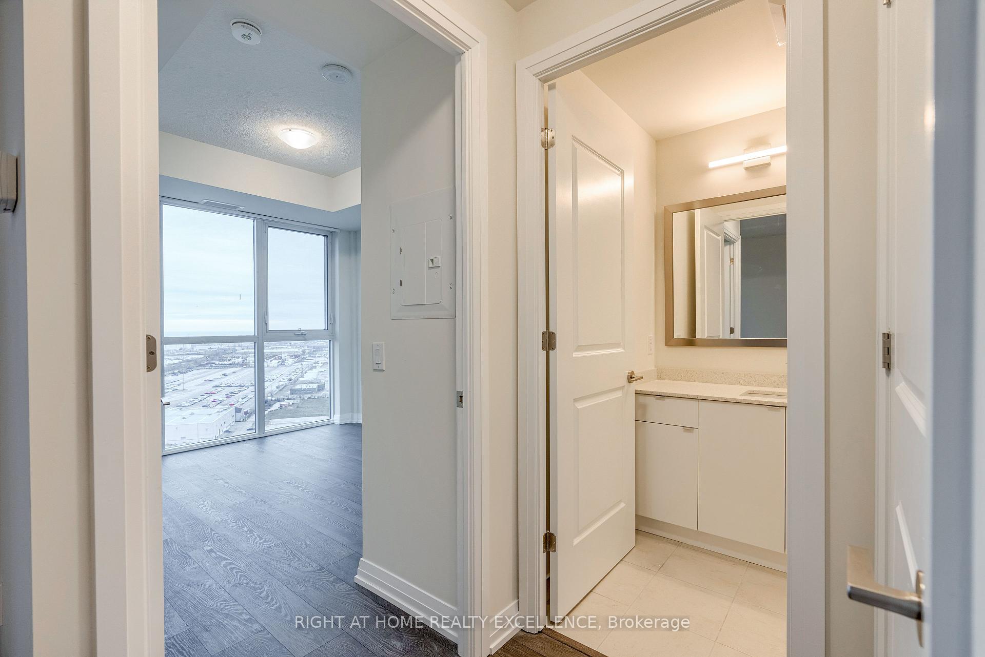 2 Bedrooms Condo at 50 Thomas Riley, Toronto For sale