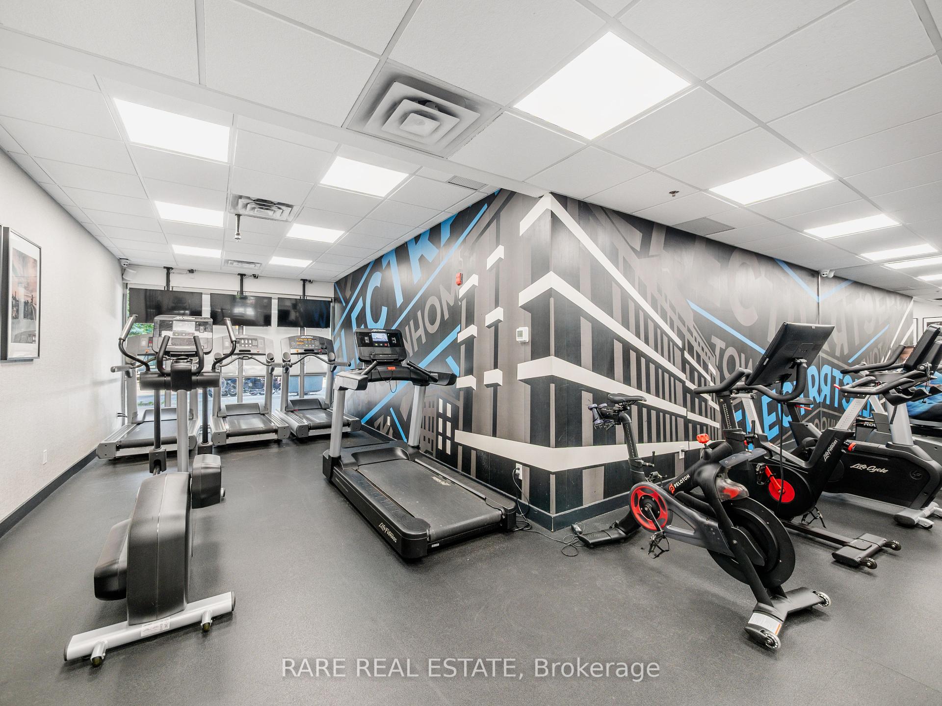 2 Bedrooms Condo at 60 Douro, Toronto For sale