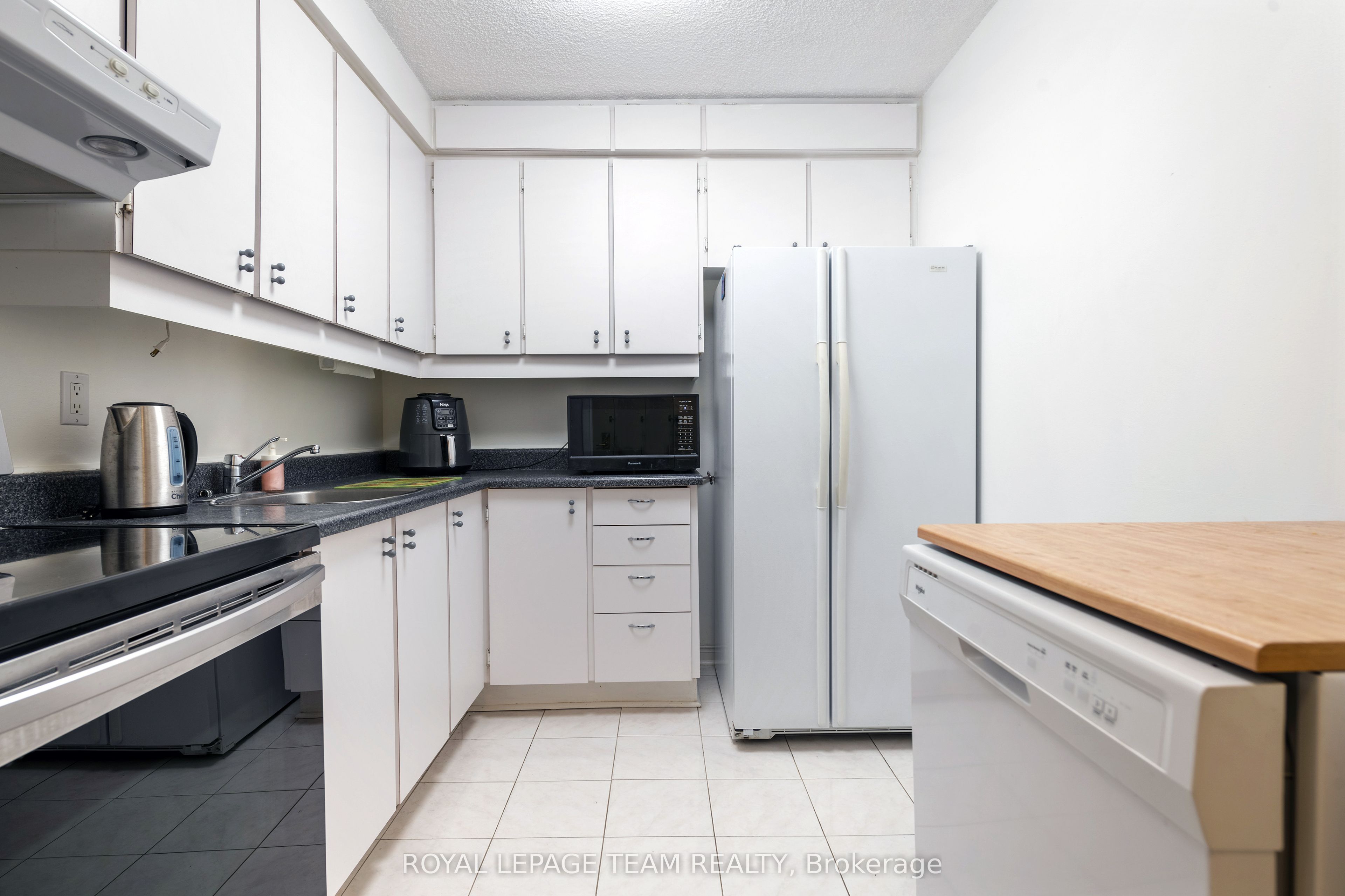 515 ST LAURENT Boulevard, #1909