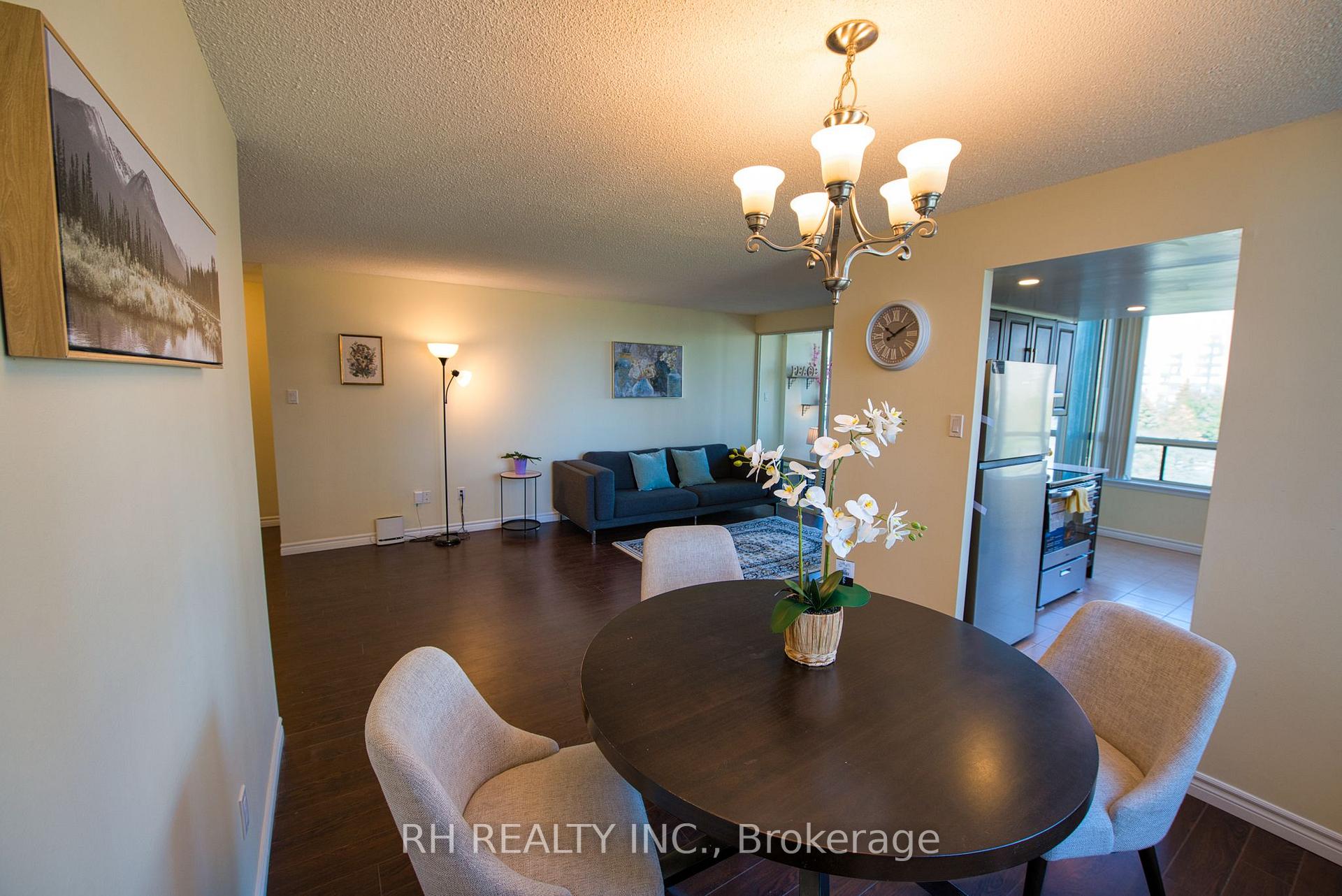 3 Bedrooms Condo at 300 Alton Towers, Toronto For sale