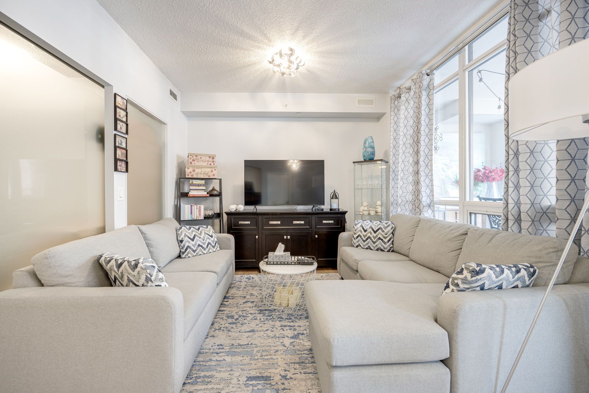 830 Lawrence Avenue W 231