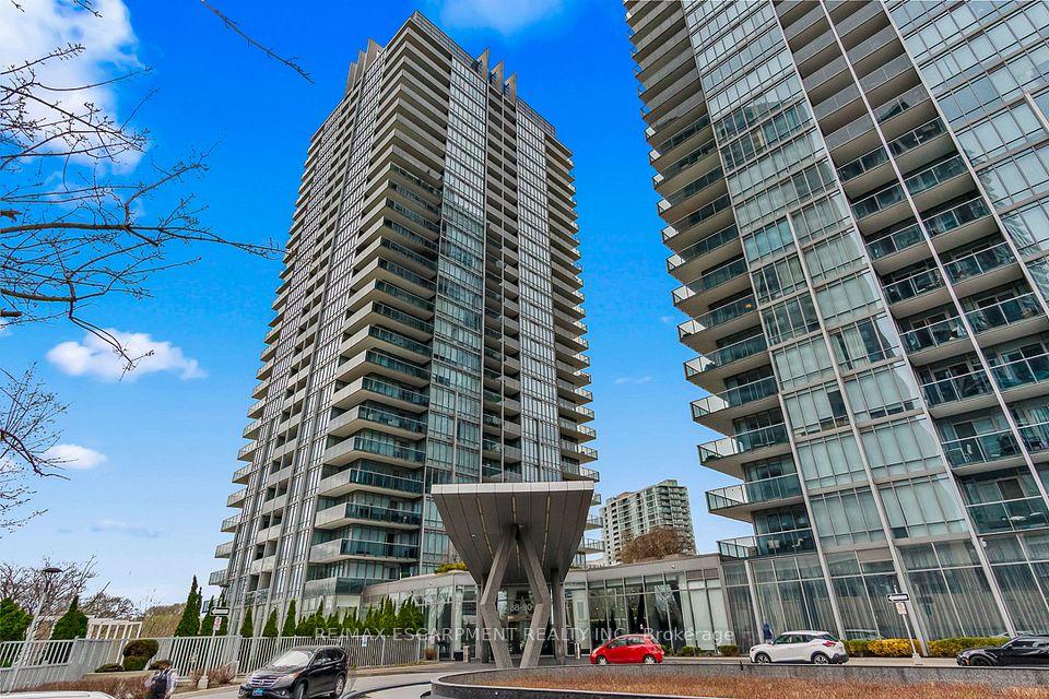 88 Park Lawn