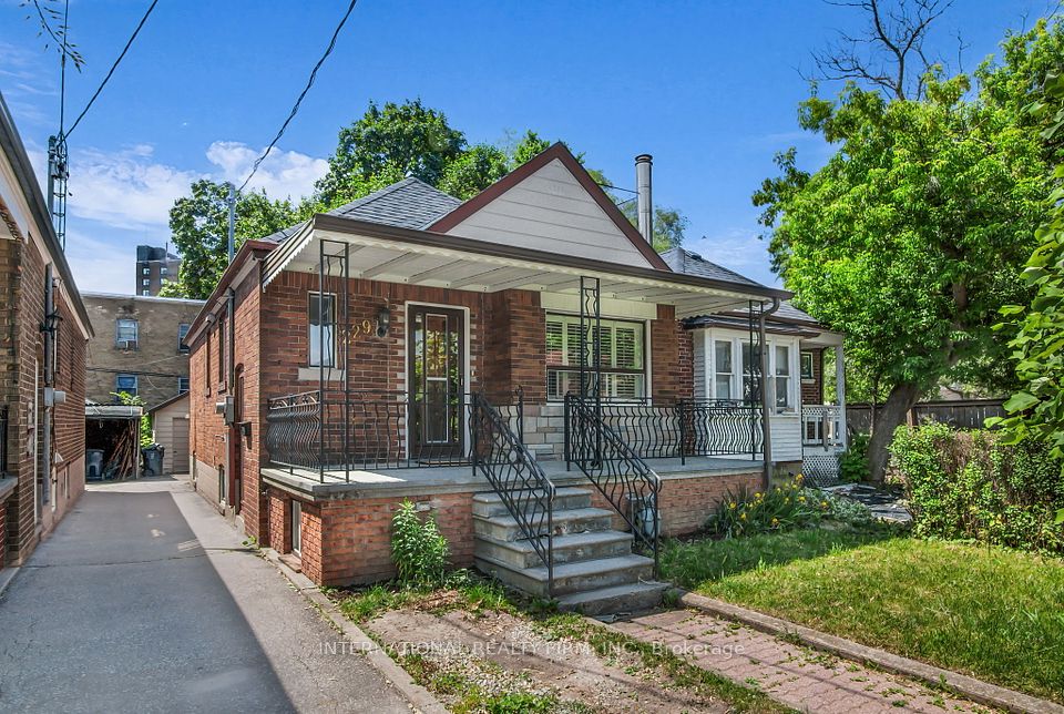 229 Livingstone