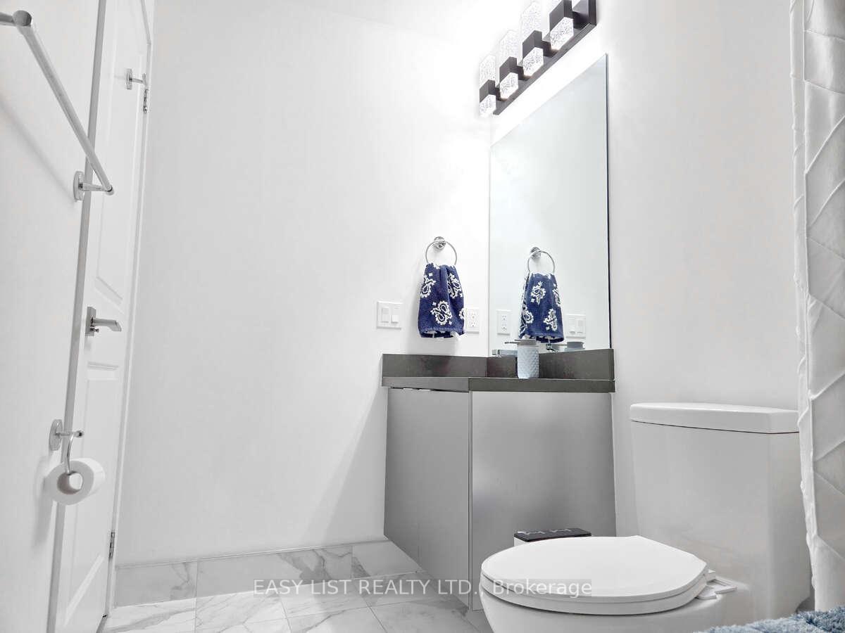 2 Bedrooms Condo at 2908 Highway 7, Vaughan For sale