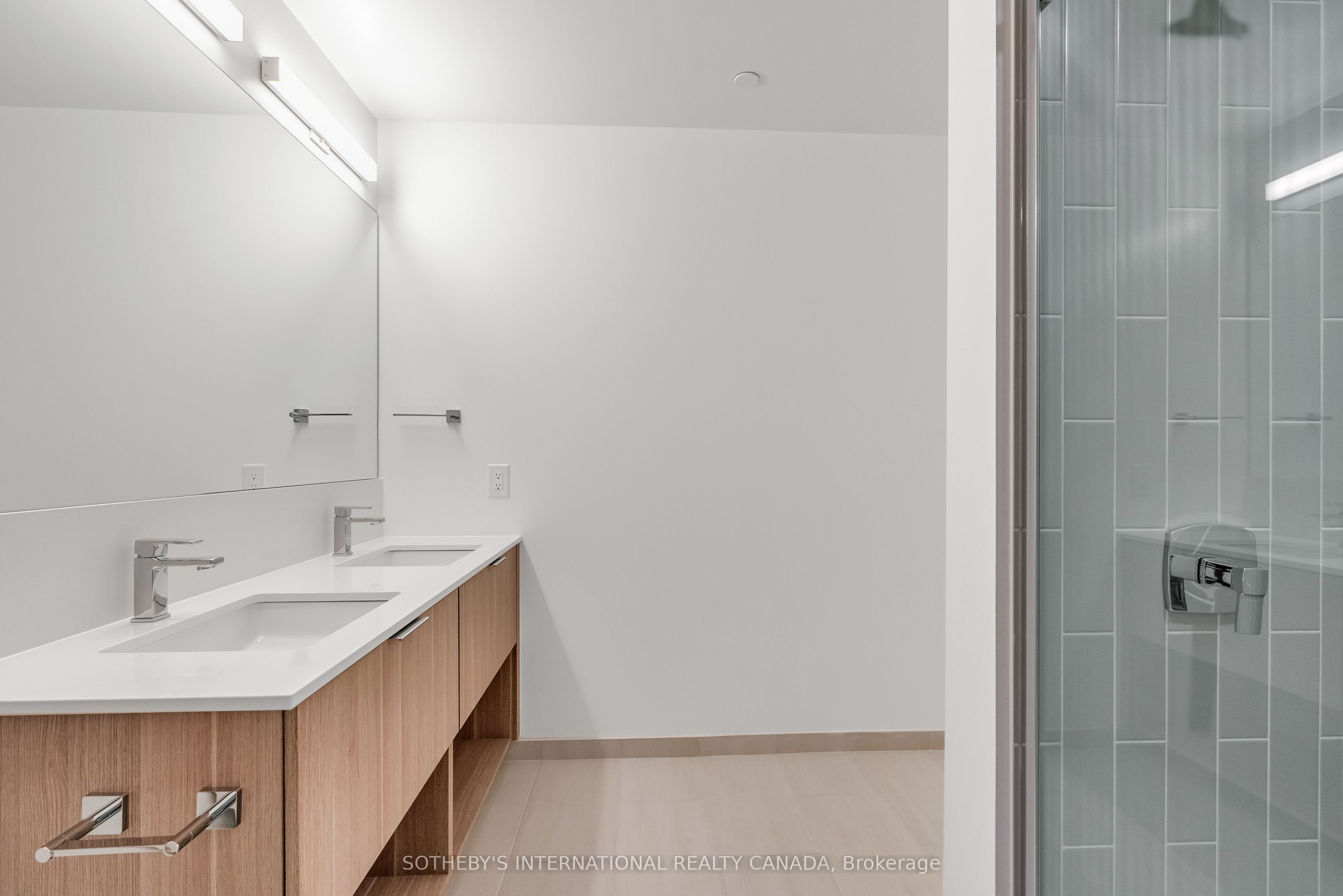 88 Bathurst Street, #1122