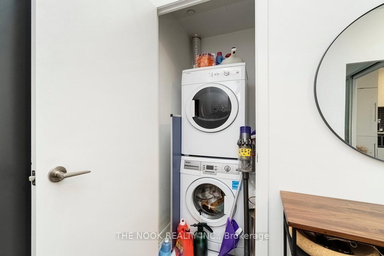 2 Bedrooms Condo at 435 Richmond, Toronto For sale