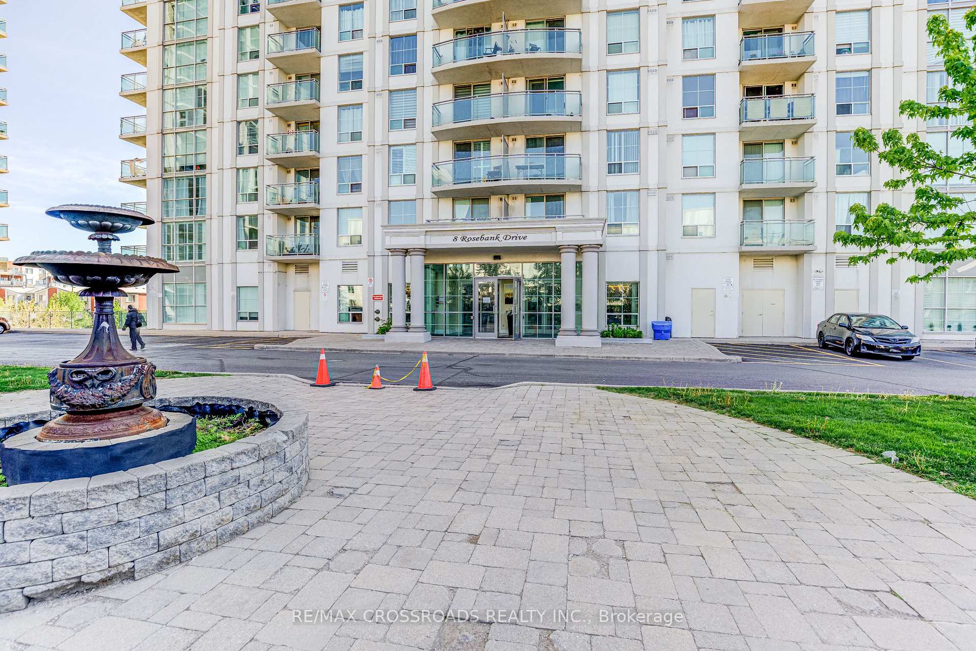 2 Bedrooms Condo at 8 Rosebank, Toronto For sale