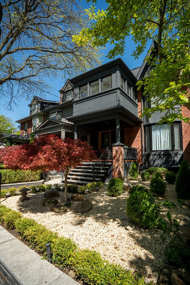 26 McMaster Avenue, Toronto, ON M4V 1A9