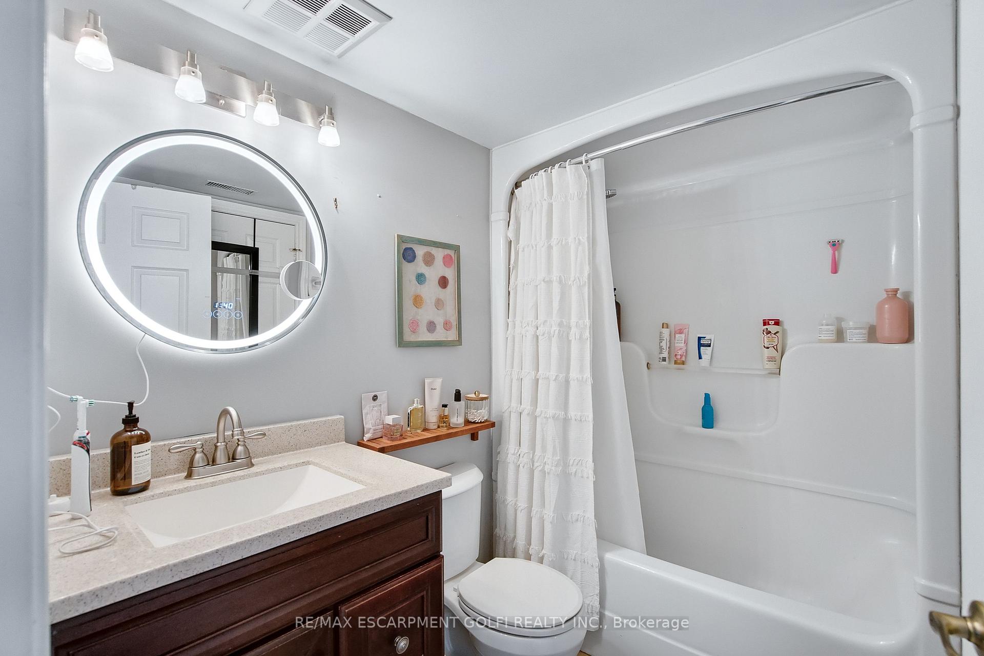1 Bedroom Condo at 1451 Walker’s, Burlington For sale