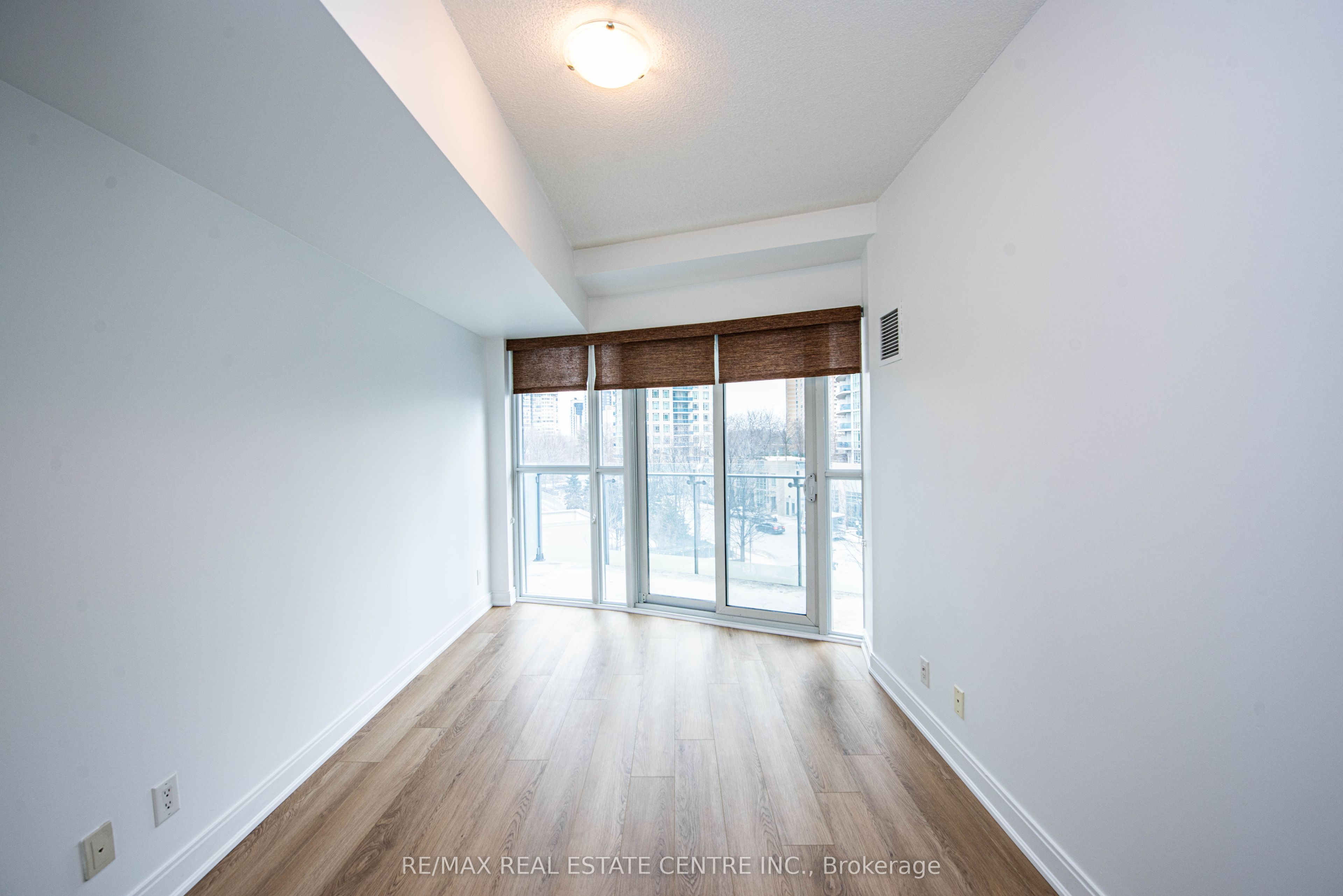 50 Absolute Avenue, #303
