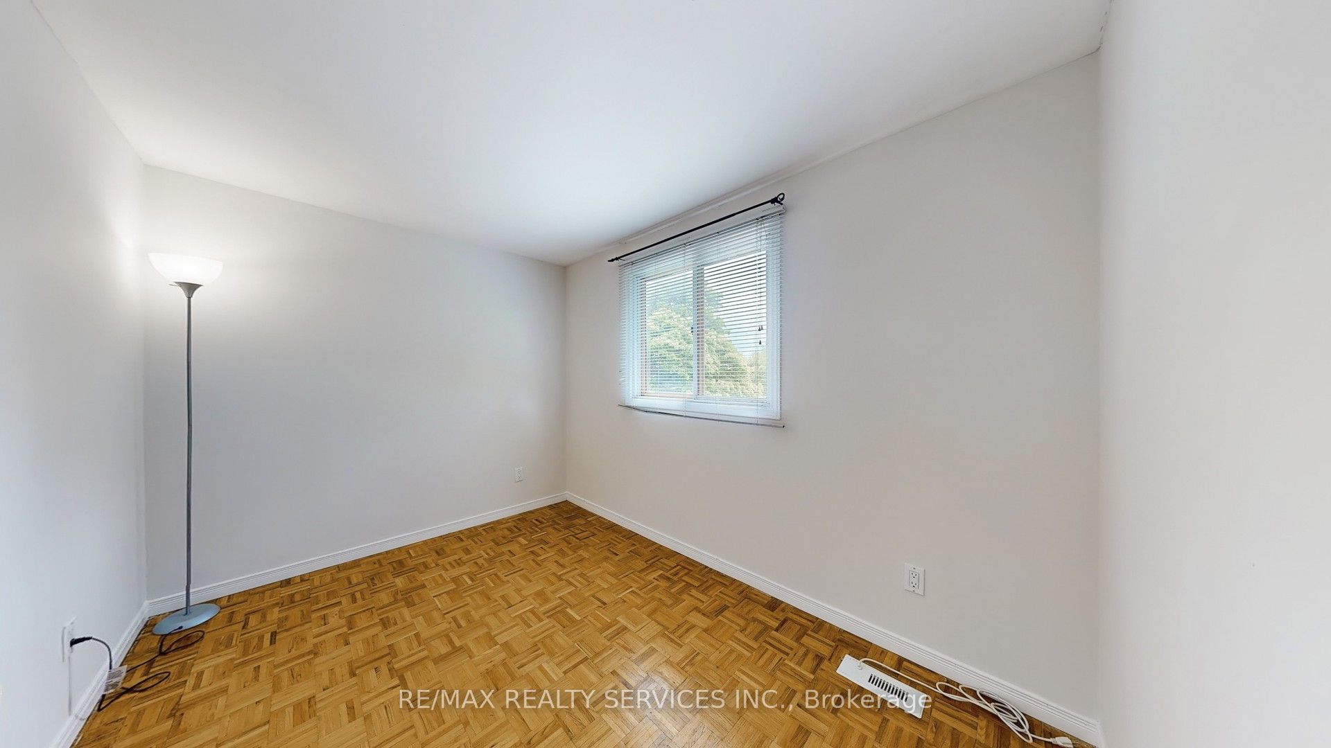 29 Gulliver Crescent