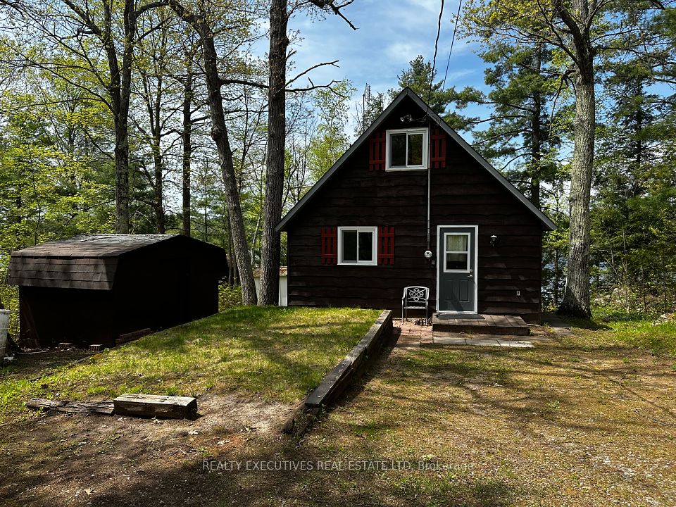 210 Birch Bay Lane, Tay Valley, ON K0H 2B0