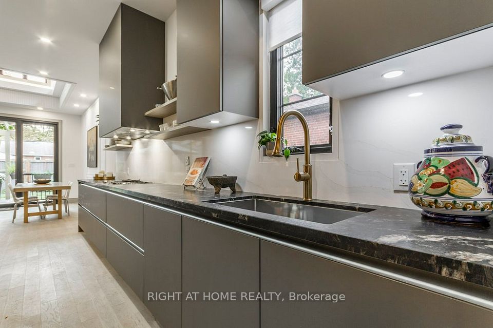 Siematic cabinets