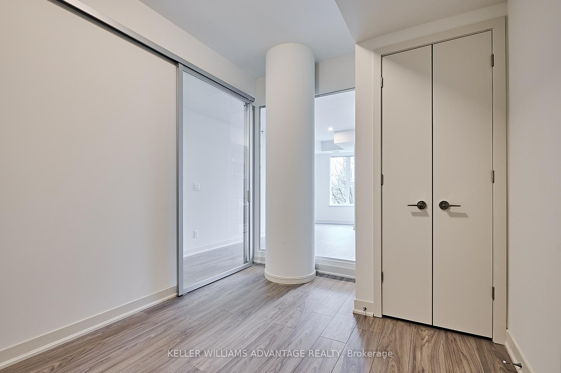 2 Bedrooms Condo at 90 Glen Everest,  Toronto For sale