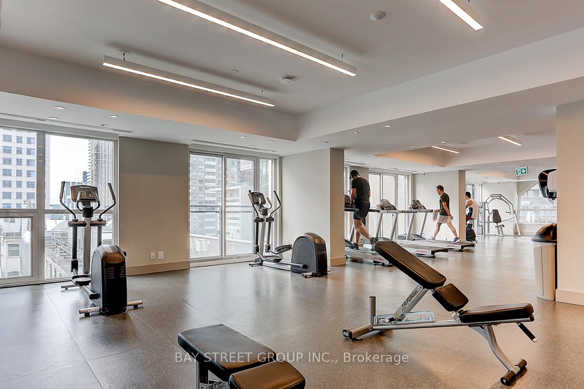 2 Bedrooms Condo at 99 John, Toronto For sale