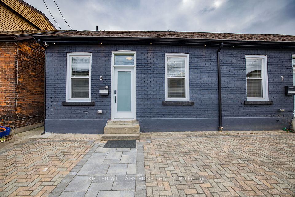 5 Florence Street, Hamilton, ON L8R 1W3