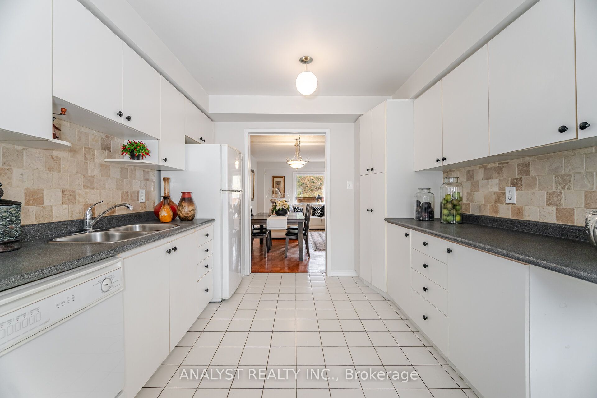 219 Woodbridge Avenue, #1