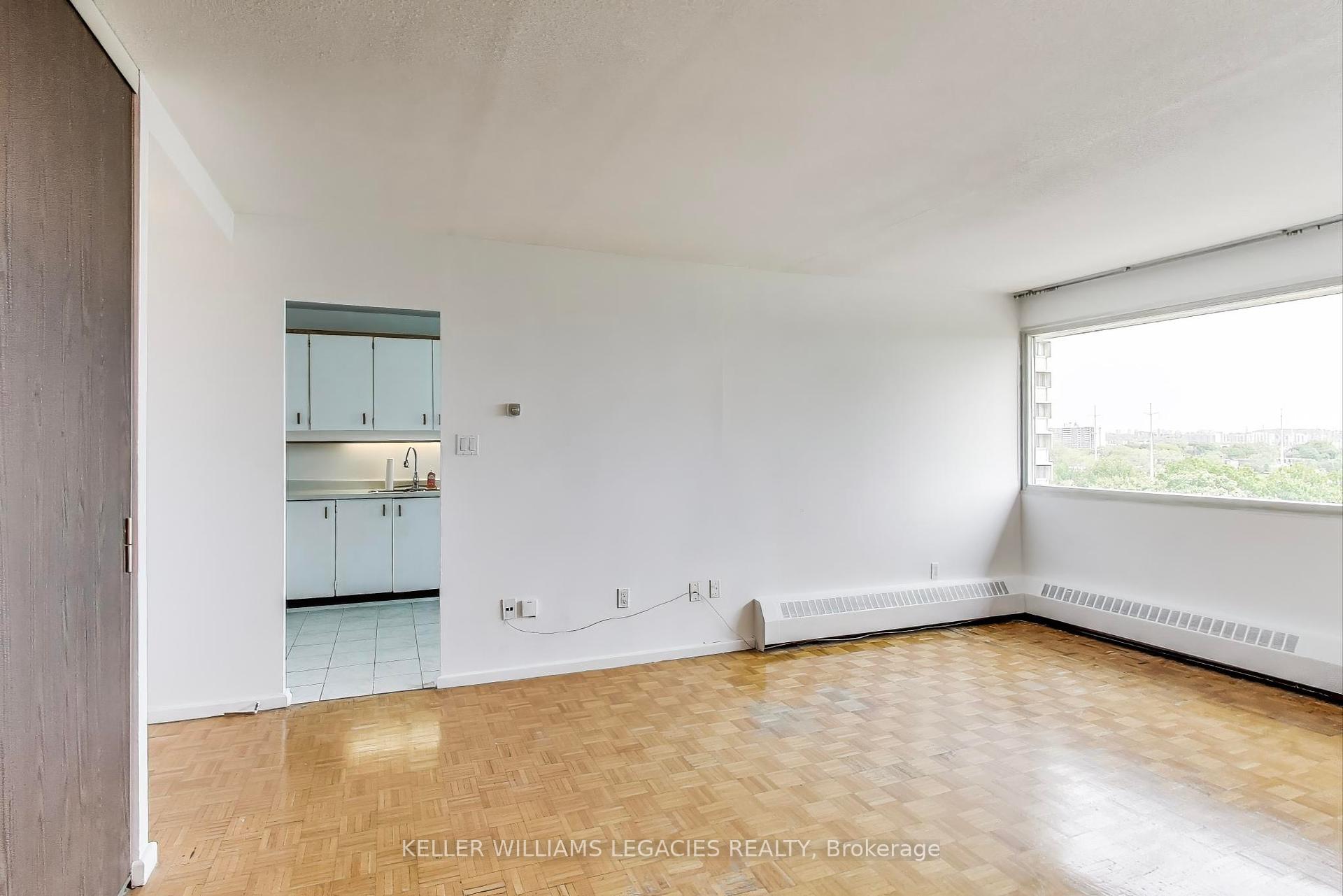 2 Bedrooms Condo at 715 Don Mills, Toronto For sale