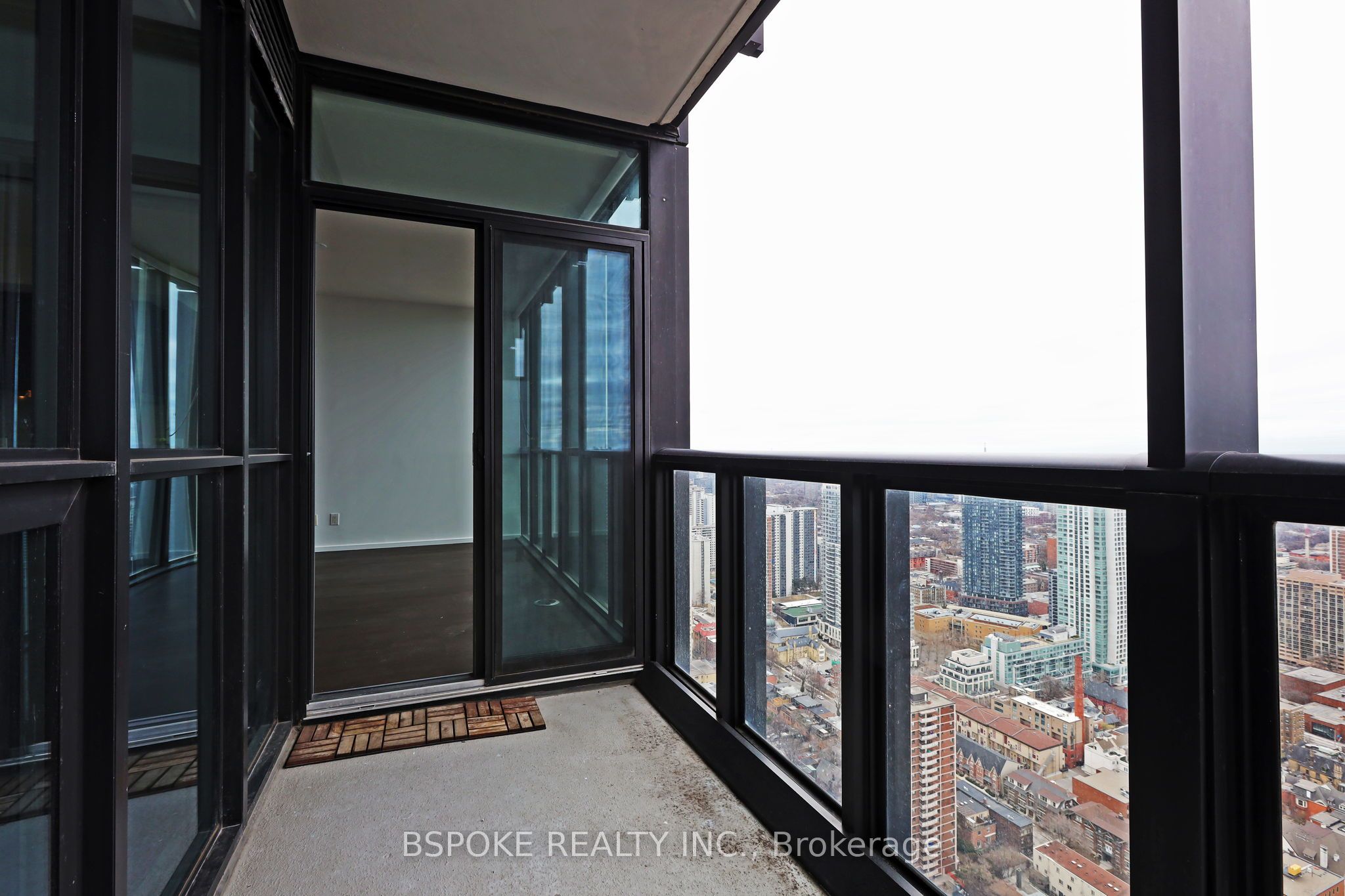101 Charles Street E, #4402