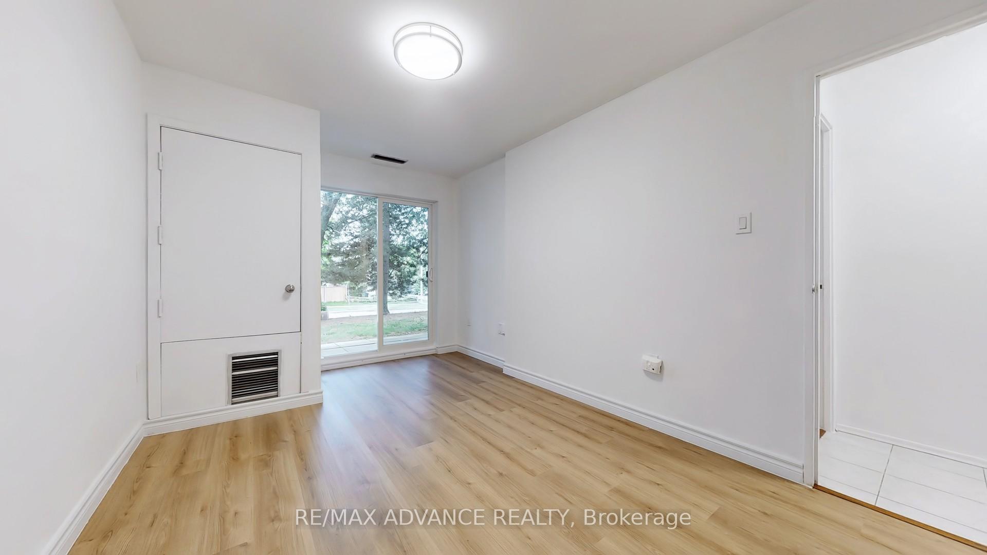 4 Bedrooms Condo at 165 Cherokee, Toronto For sale