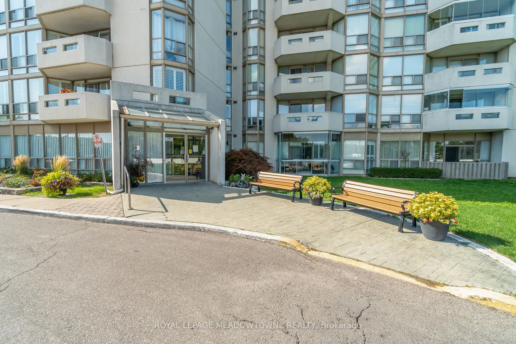 20 McFarlane Drive, #602
