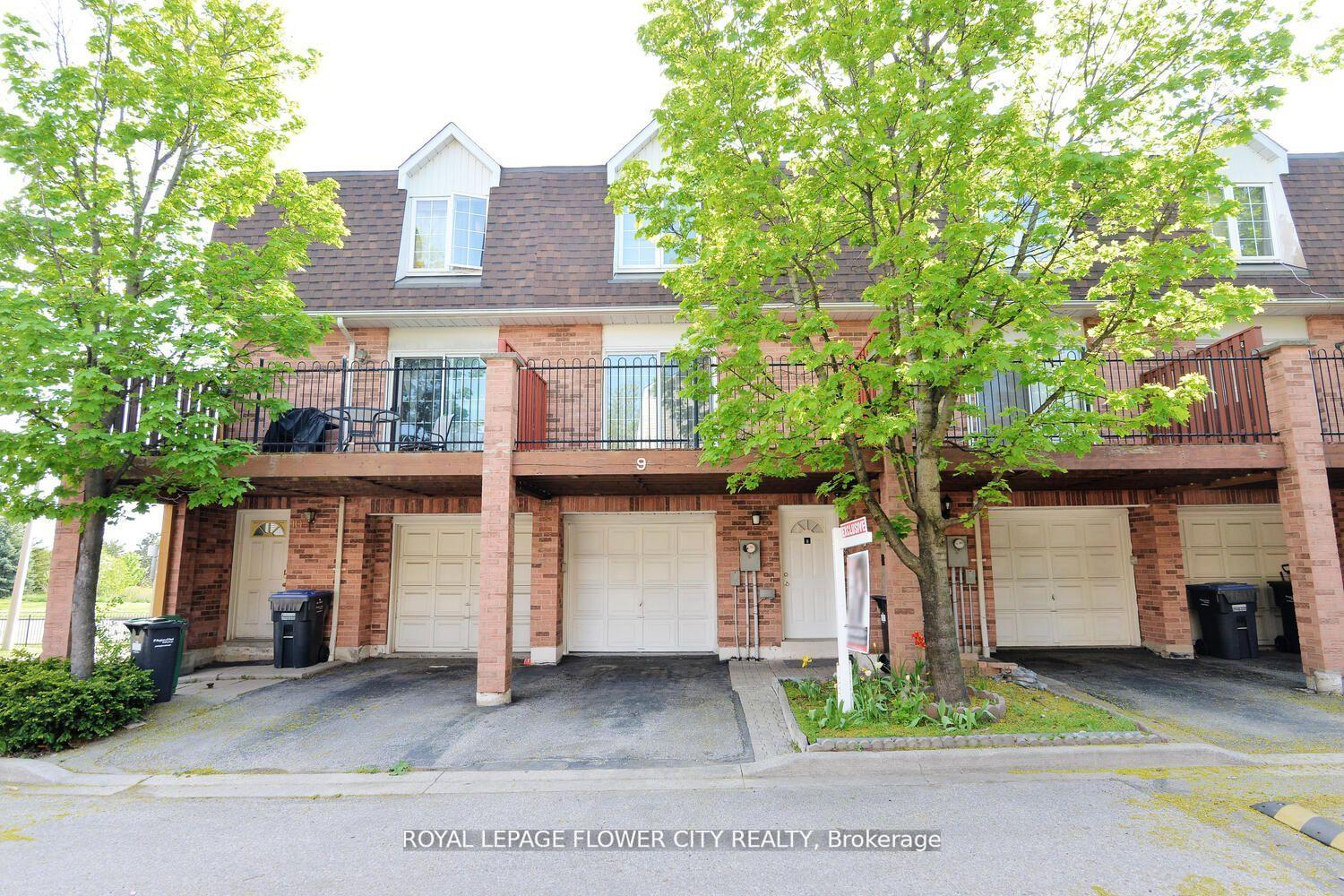 3 Bedrooms Condo at 4950 Rathkeale,  Mississauga For sale