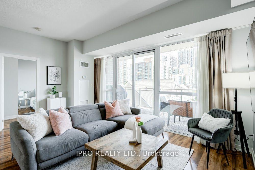 2 Bedrooms Condo at 5101 Dundas, Toronto For sale