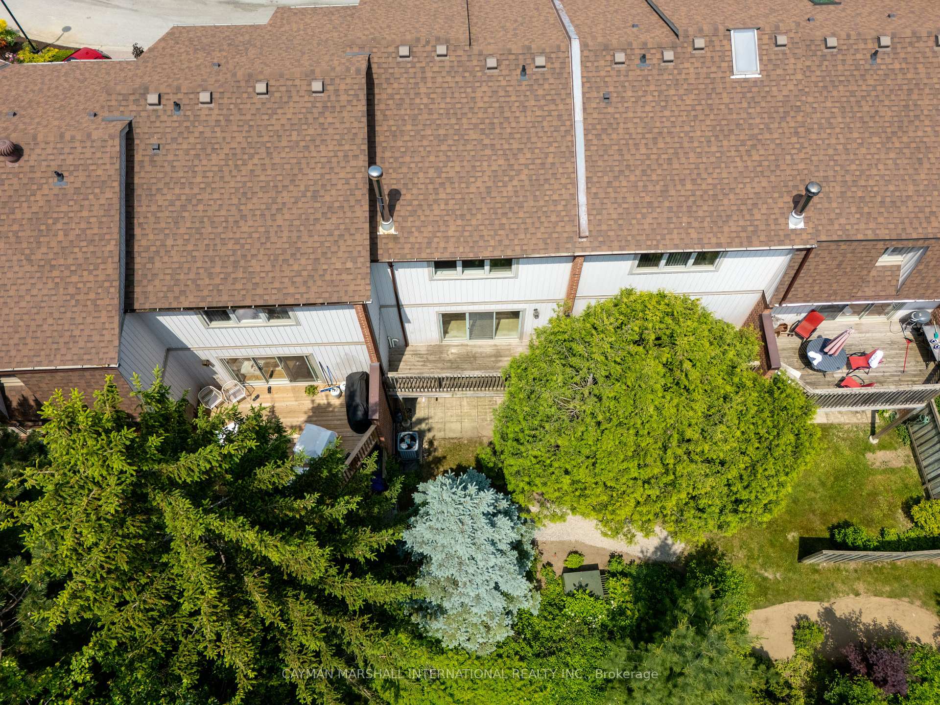 3 Bedrooms Condo at 1160 Walden, Mississauga For sale