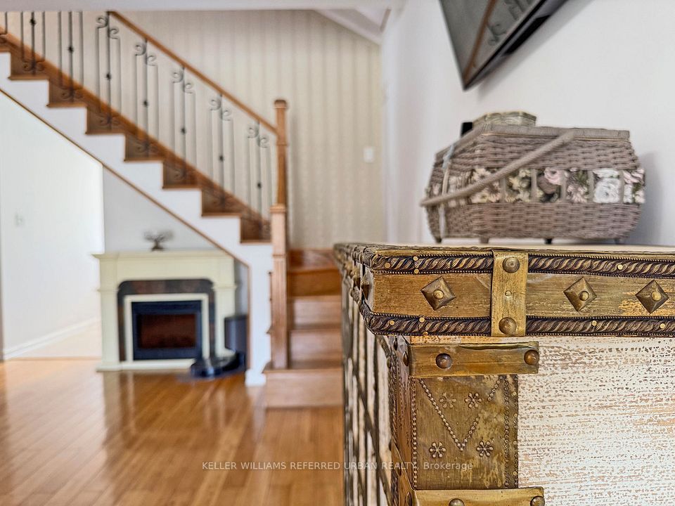 6 Elmhurst Drive, Toronto, ON M9W 2J3