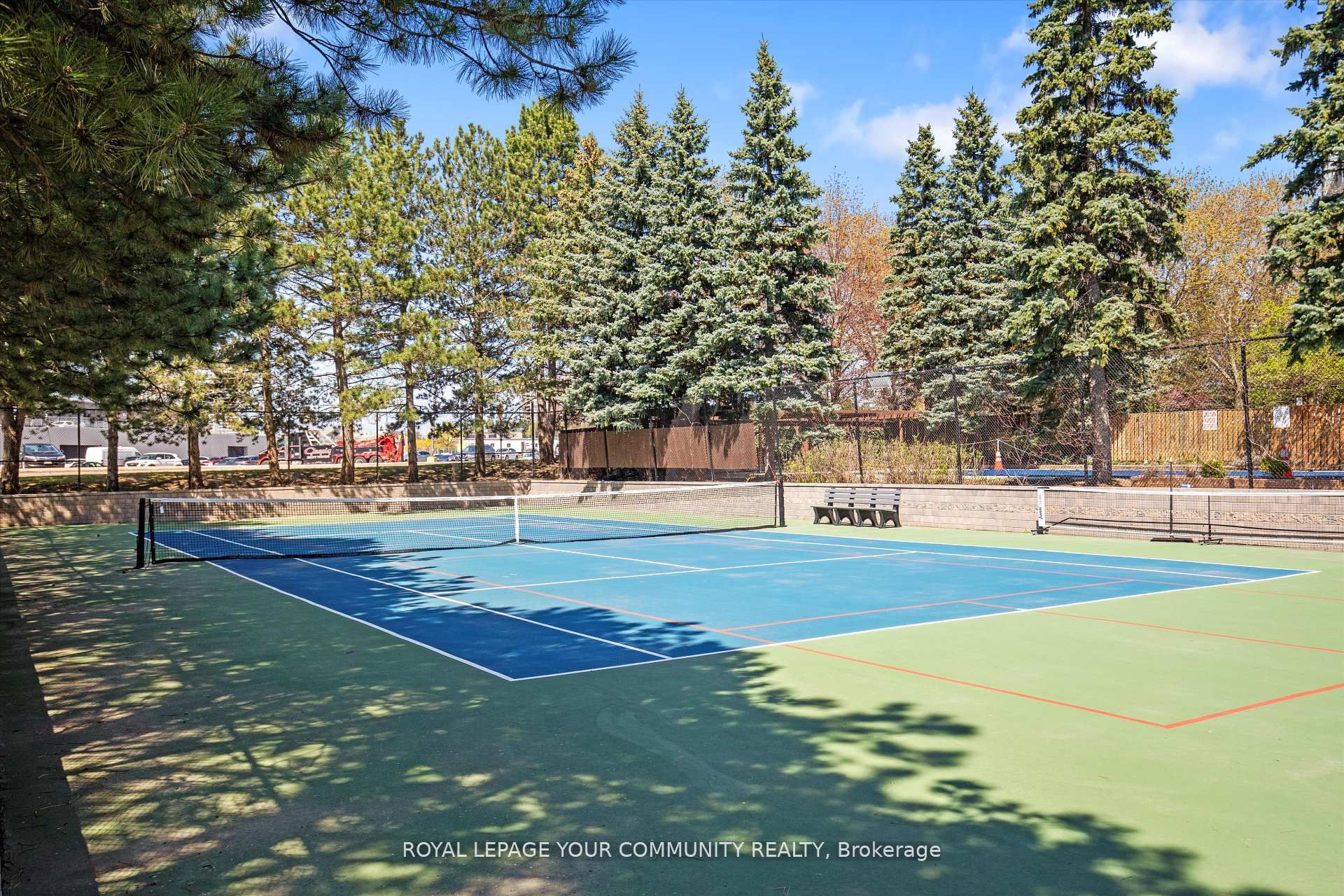 7420 Bathurst Street, #503