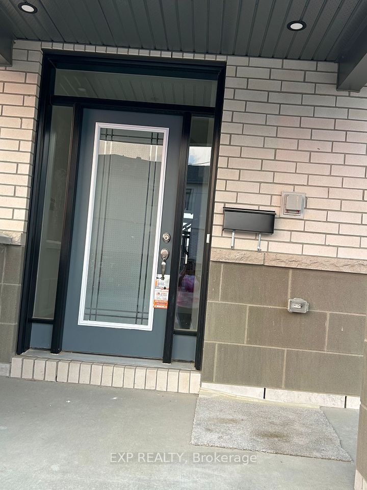 307 Monticello Avenue, Kanata, ON K2S 2S5