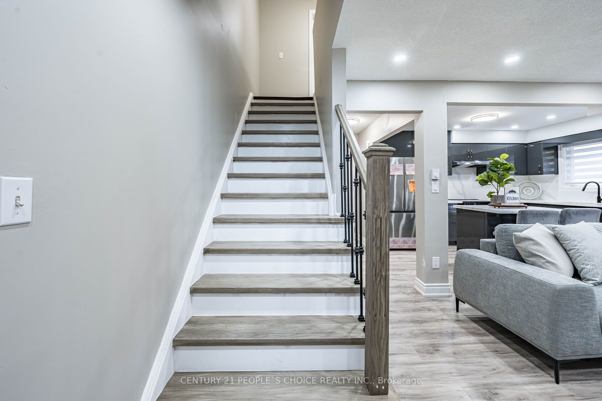 506 Normandy Street, #25