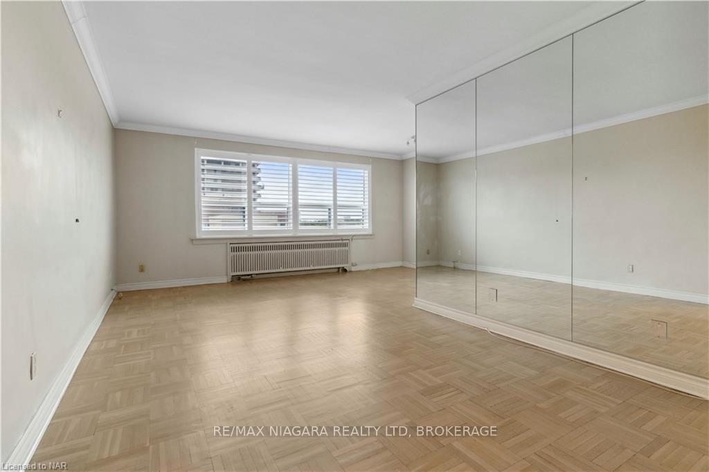 1 Bedroom Condo at 2 RIDELLE, Toronto For sale