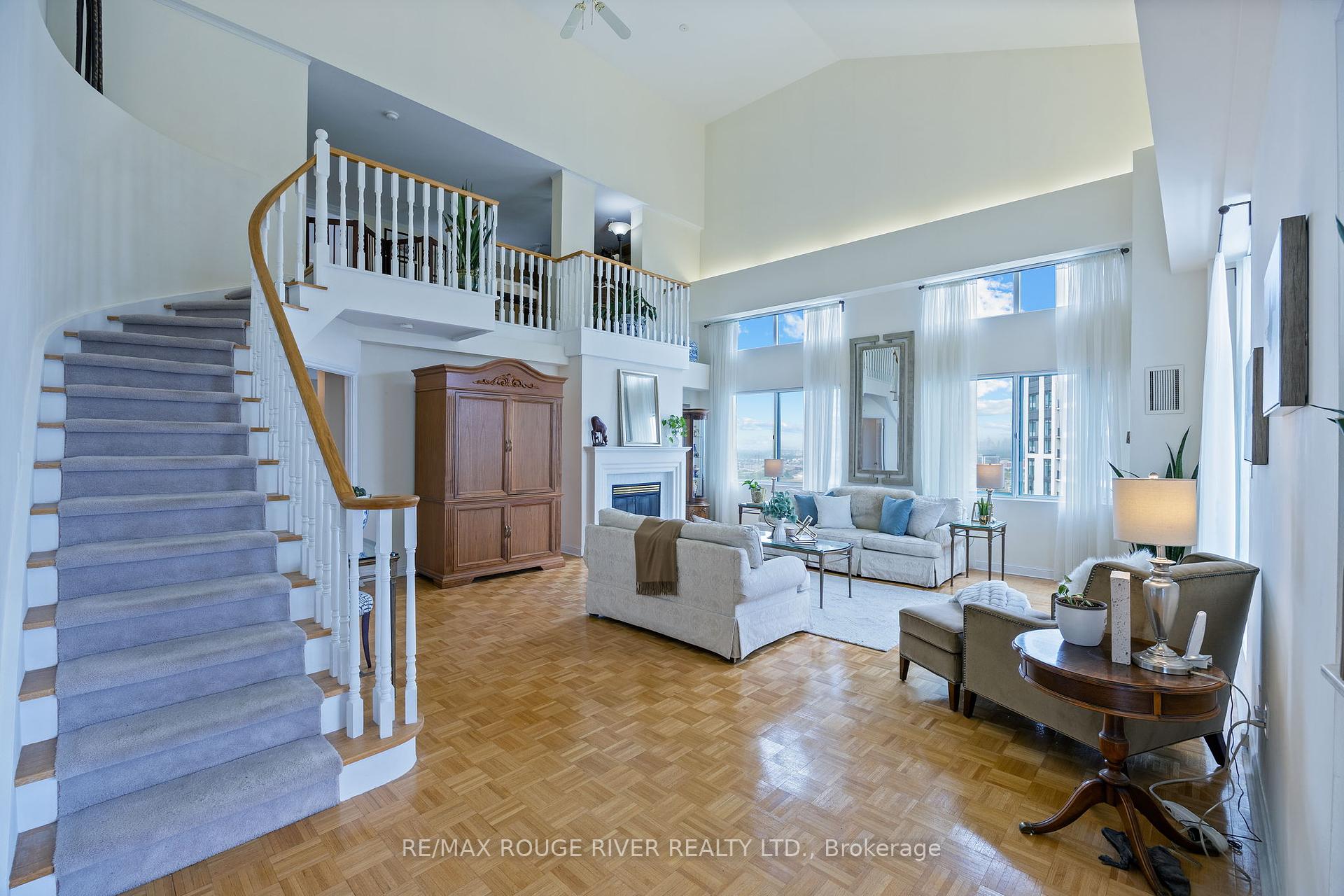 3 Bedrooms Condo at 101 Subway, Toronto For sale