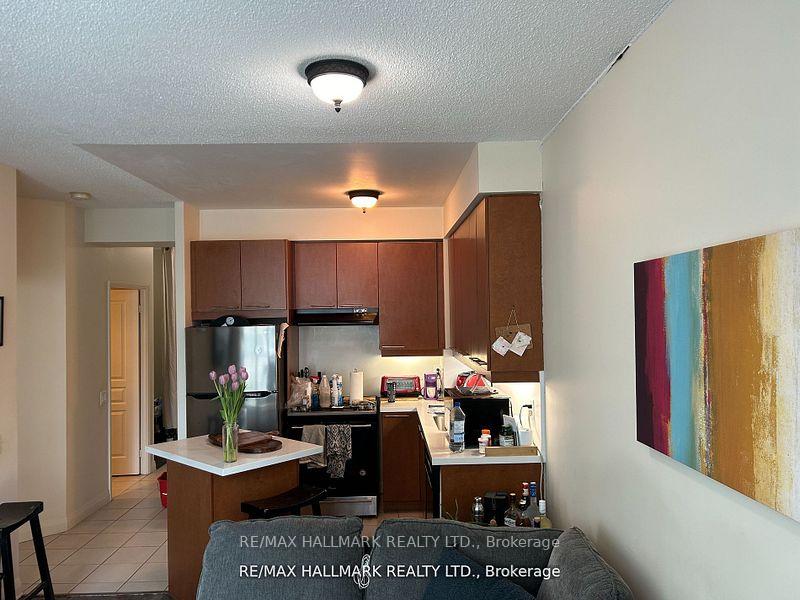 2 Bedrooms Condo at 1121 Bay, Toronto For sale