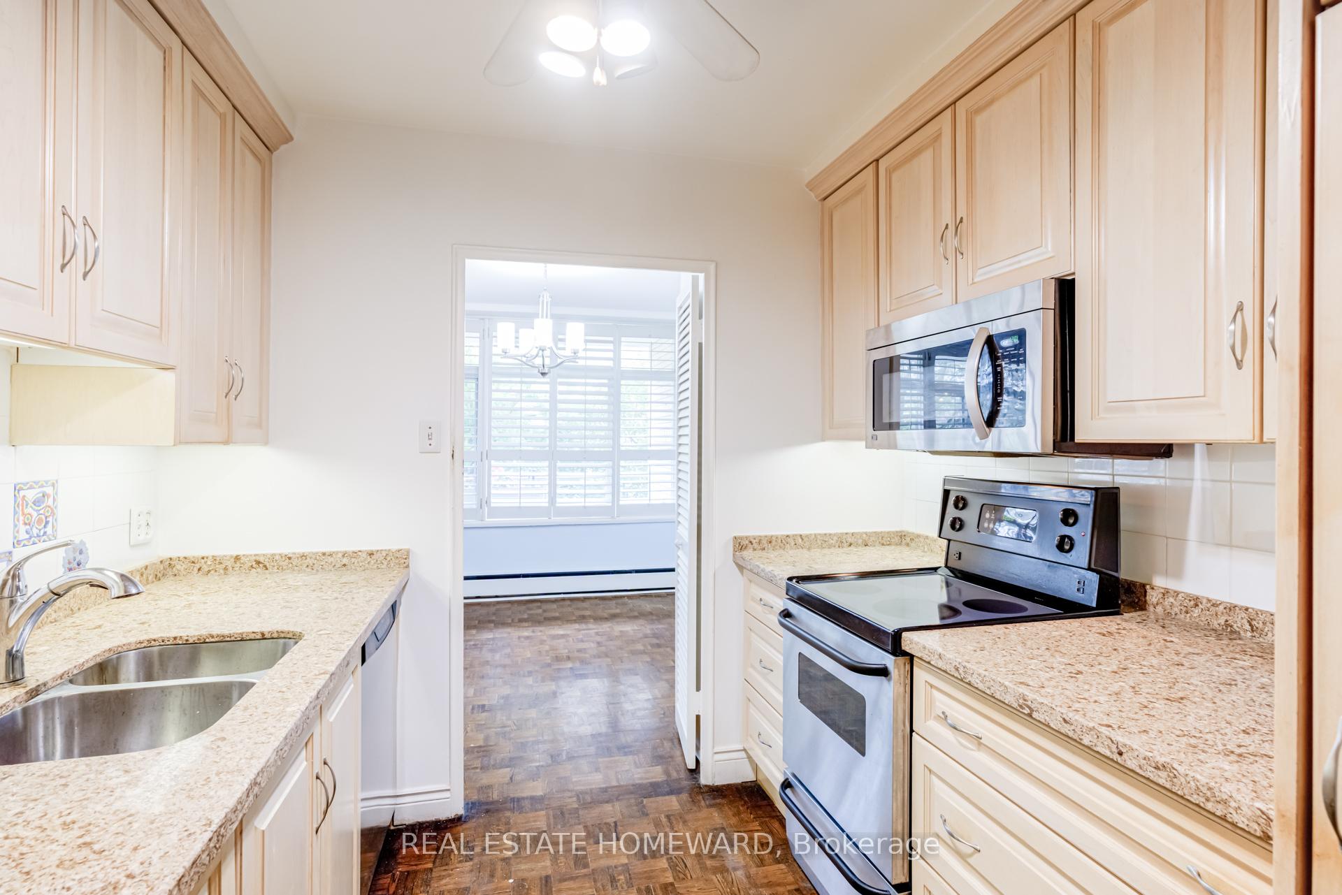 2 Bedrooms Co-op at 581 Avenue, Toronto For sale