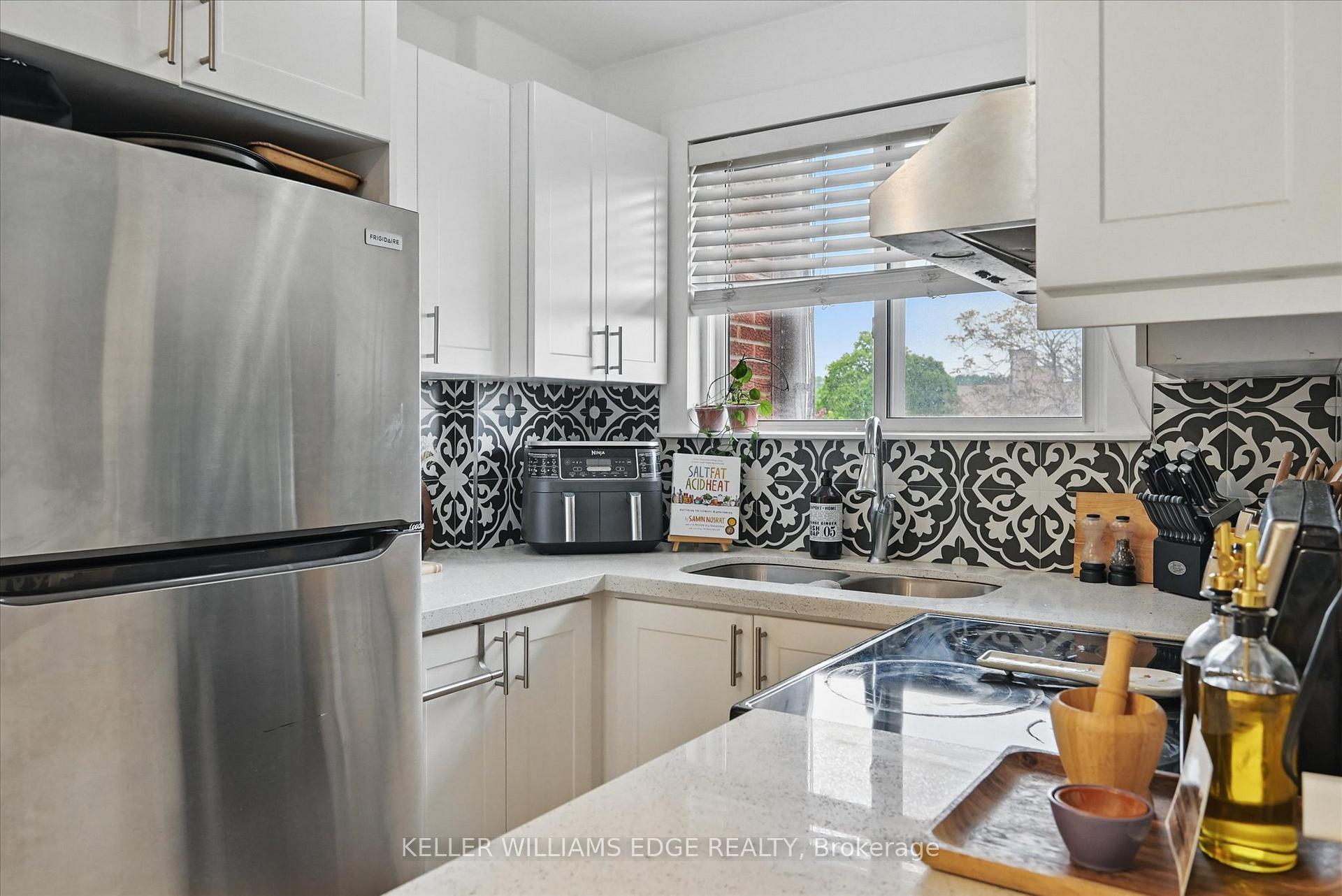 1 Bedroom Condo at 2373 King, Hamilton For sale