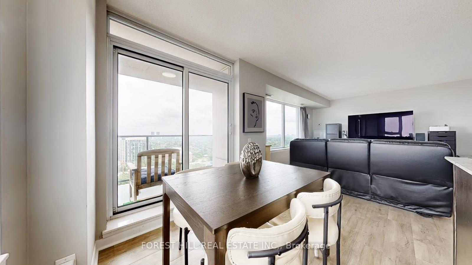 2 Bedrooms Condo at 190 Borough, Toronto For sale
