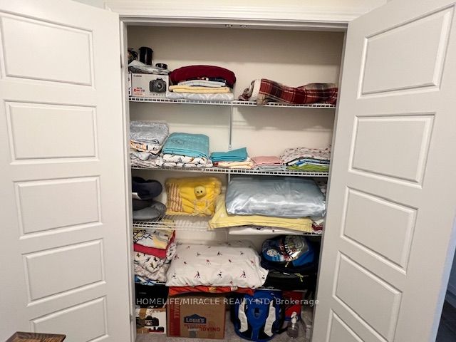 301 Equestrian Way, Cambridge, ON N3E 0C7