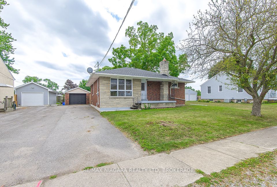 106 Highland Avenue, Port Colborne, ON L3K 3S6