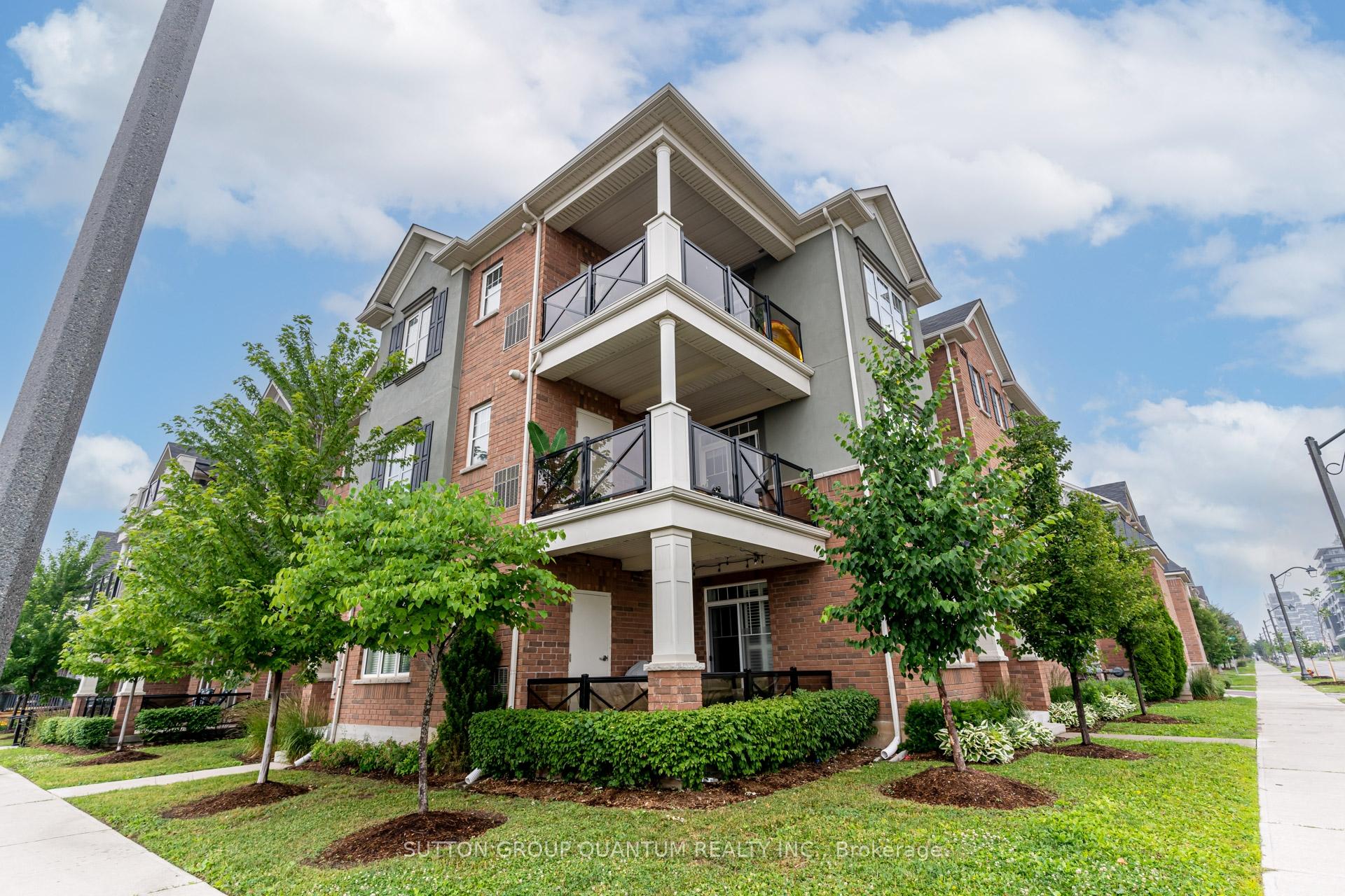 2 Bedrooms Condo at 275 Roxton, Oakville For sale
