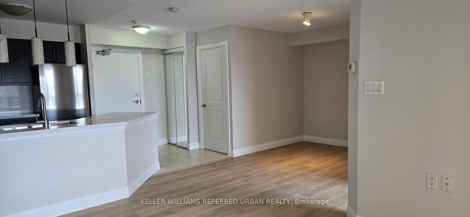 872 Sheppard Avenue W, #318