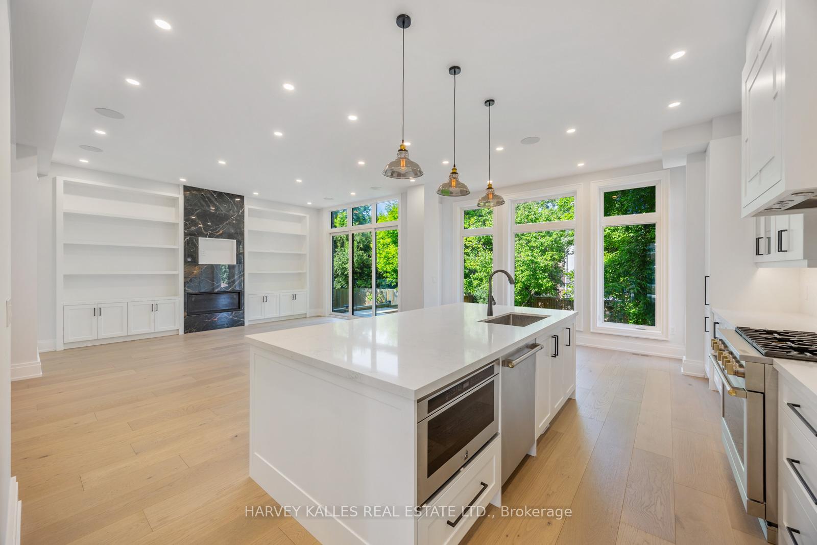 5 Graymar Avenue
