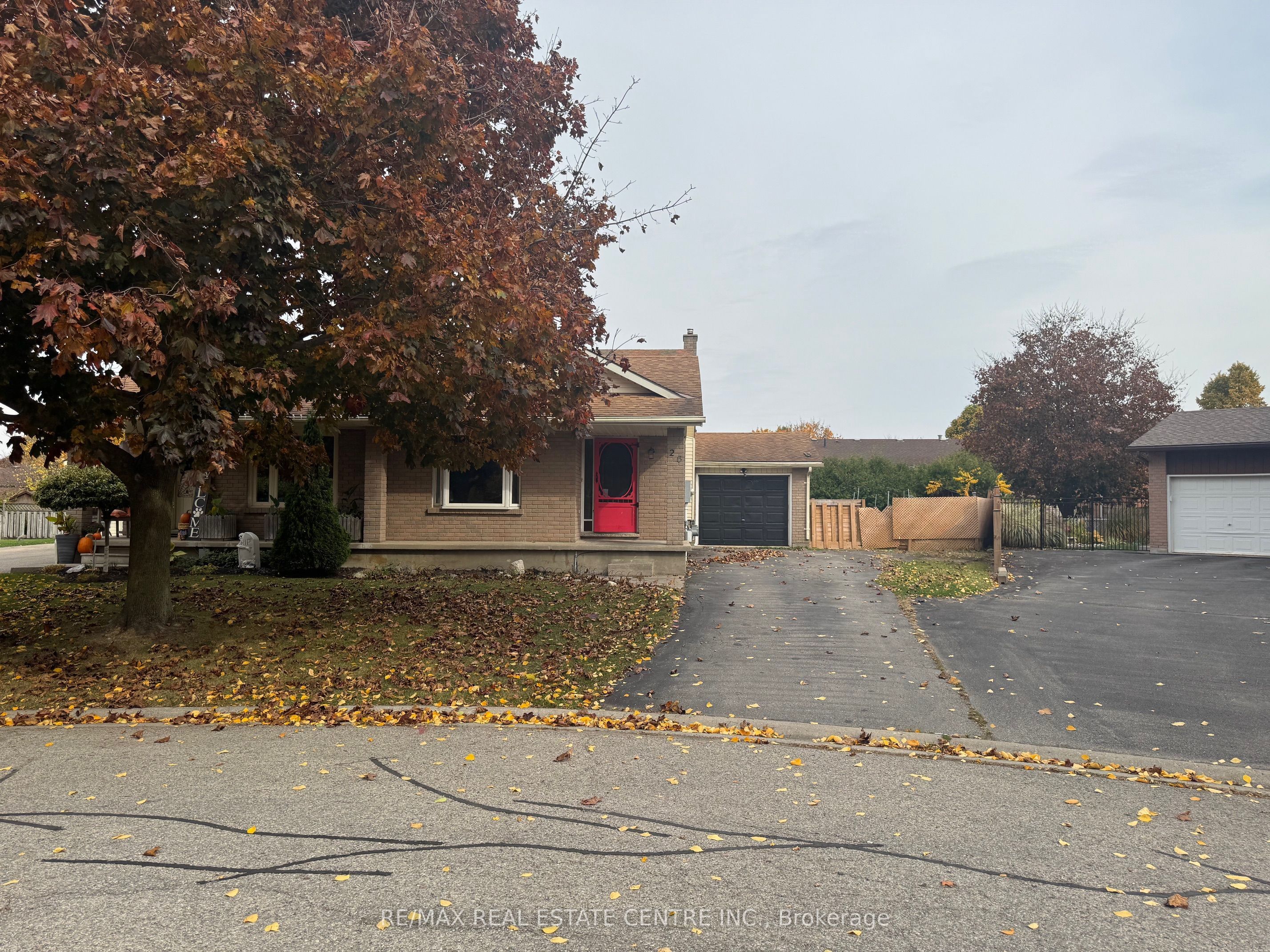 26 Polley Place, Stratford, ON N4Z 1C9