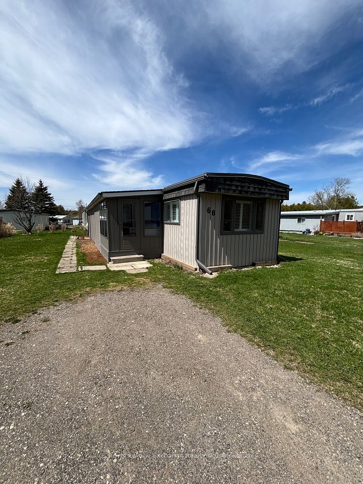 66 Applewood