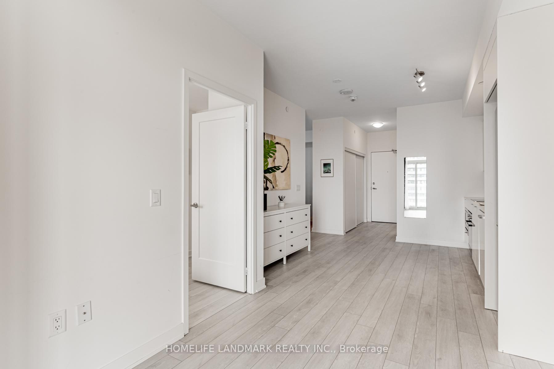 2 Bedrooms Condo at 195 Redpath, Toronto For sale
