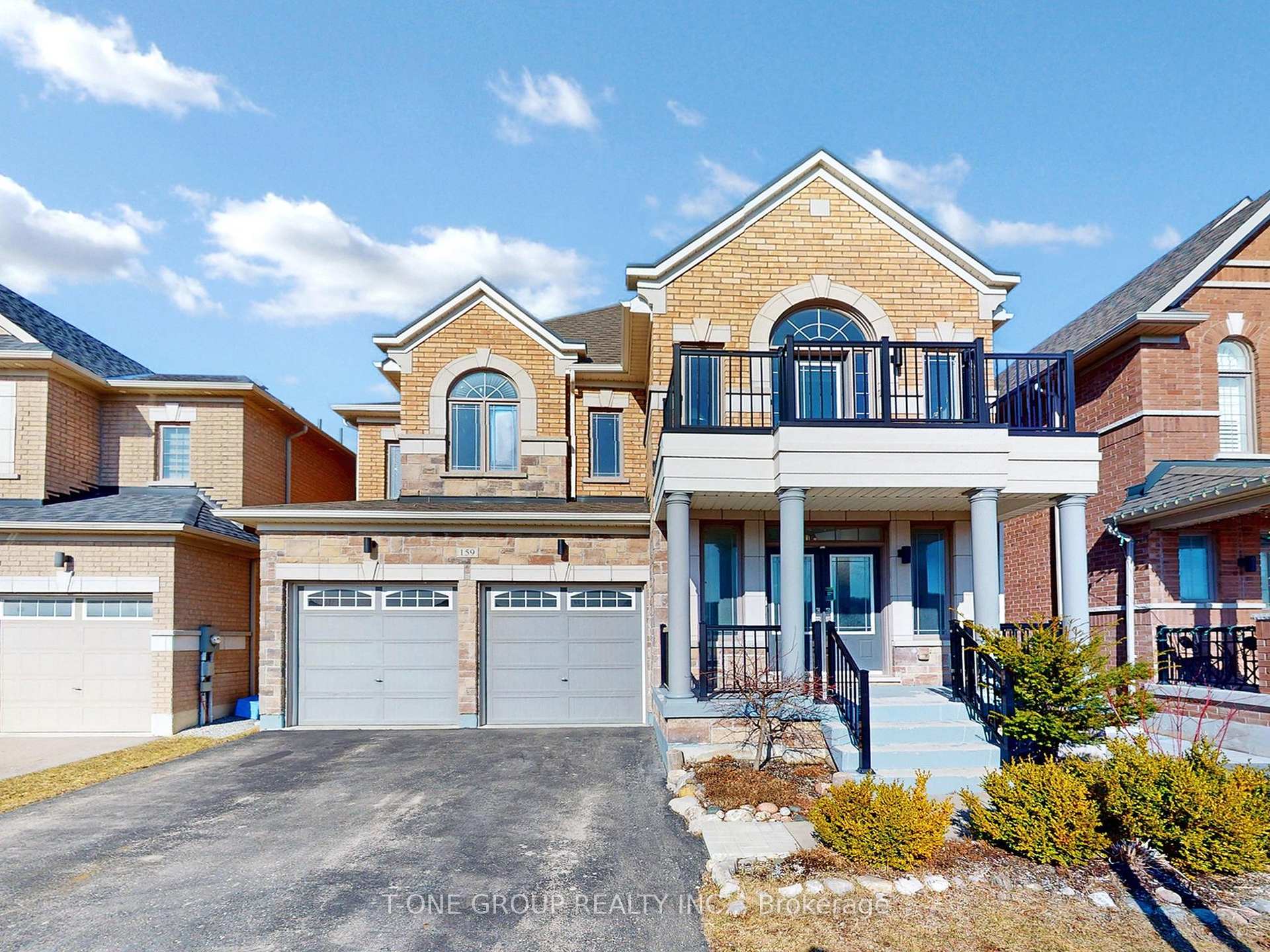 159 Dog Wood Boulevard, East Gwillimbury, ON L9N 0S8