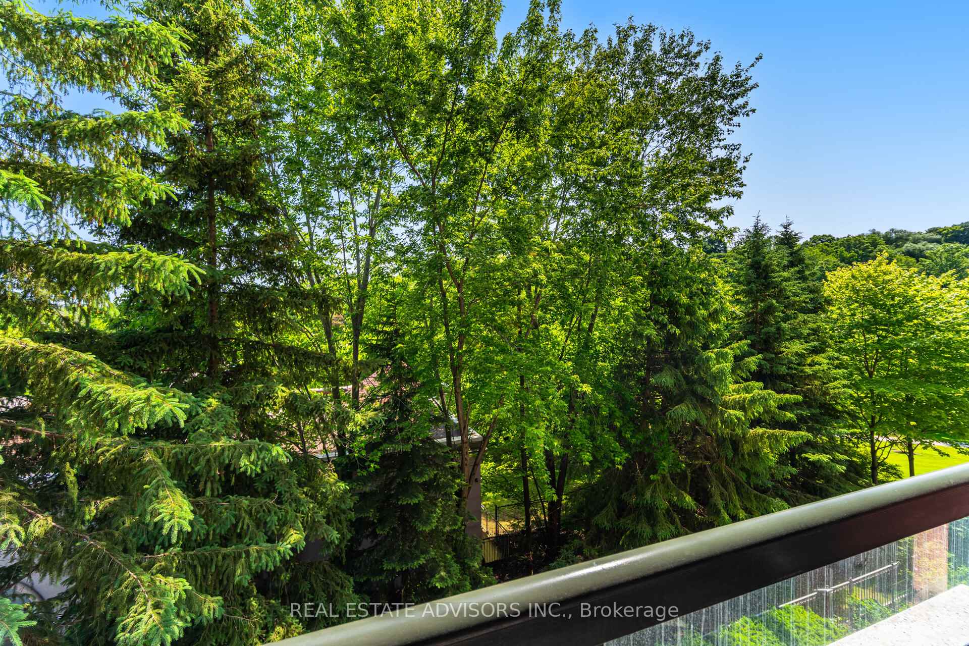 3 Bedrooms Condo at 53 Woodbridge, Vaughan For sale